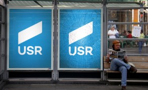 USR, pe un butoi de pulbere. Poziţionarea de centru-dreapta, aspru criticată: 'Dane, îți vei prezenta demisia pentru că ne-ai făcut să pierdem vremea?'