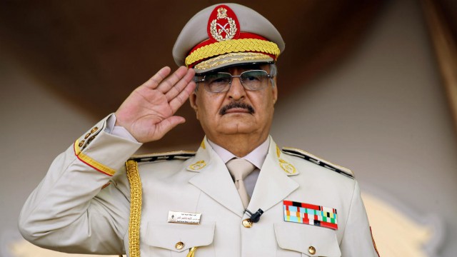 Mareșalul Khalifa Haftar acceptă un armistiţiu în Libia