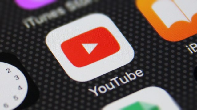 YouTube, acuzată de un ONG că şi-ar fi direcţionat utilizatorii spre conţinut video care neagă schimbările climatice