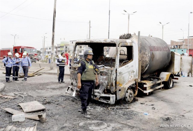 Explozia unui camion în Peru: Cel puţin 14 morţi