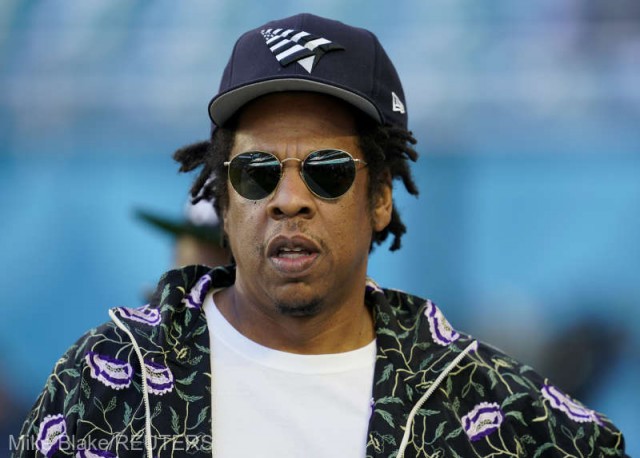 Super Bowl: Jay-Z a explicat că gestul său de a rămâne pe scaun la intonarea imnului nu a reprezentat o formă de protest