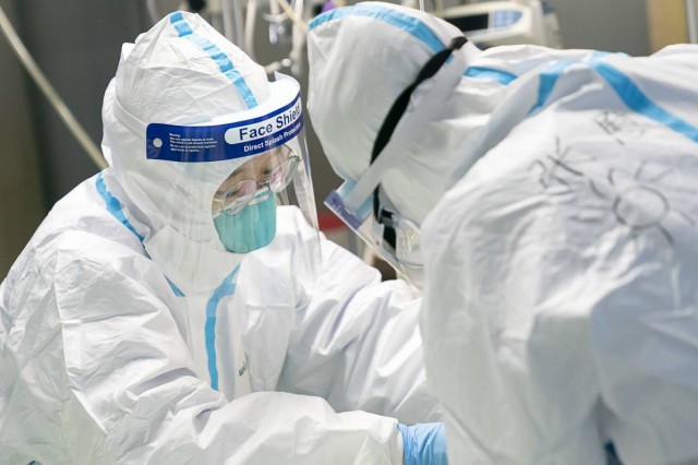 Coronavirus: Bilanţul morţilor din Wuhan a fost revizuit în creştere de autorităţile chineze, cu aproape 1.300 de decese suplimentare