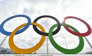 Patru atleți, printre care o triplă campioană mondială, vor concura sub drapel neutru la JO