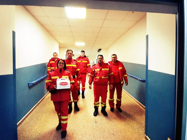 Pompierii constănțeni l-au vizitat în spital pe elevul care s-a aruncat de la fereastra liceului