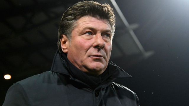 Tehnicianul Walter Mazzari a fost demis de la FC Torino şi a fost înlocuit cu Moreno Longo