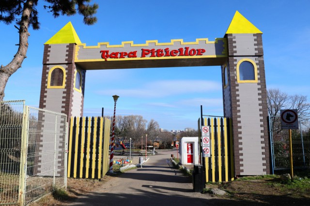 Țara Piticilor din Parcul Tăbăcărie, un univers al basmelor copilăriei
