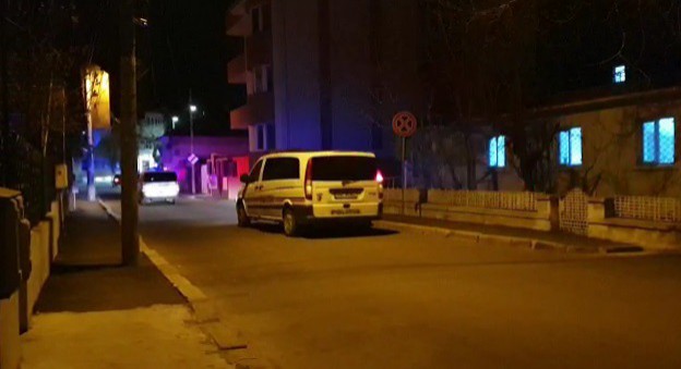 Un șofer BEAT și FĂRĂ permis a pus polițiștii pe jar: s-a OPRIT în BORDURĂ!