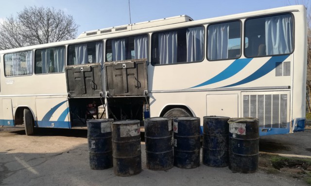 Motorină transportată fără documente legale, ascunsă într-un autocar, DEPISTATĂ la Băneasa