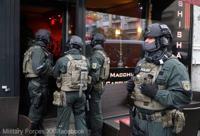 Germania: Poliţia a operat primele arestări după raiduri în şase landuri împotriva unor extremişti de dreapta
