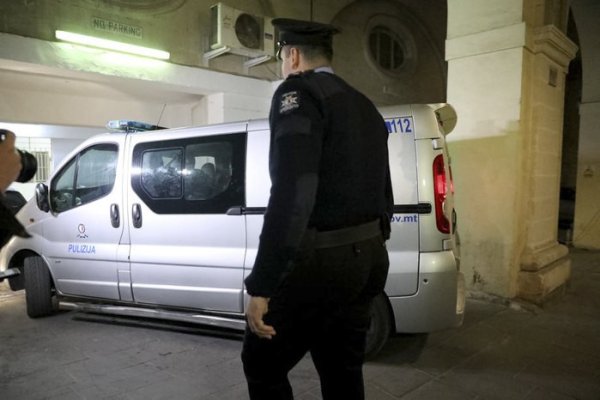 Malta: Peste jumătate dintre poliţiştii serviciului rutier, arestaţi pentru fraude