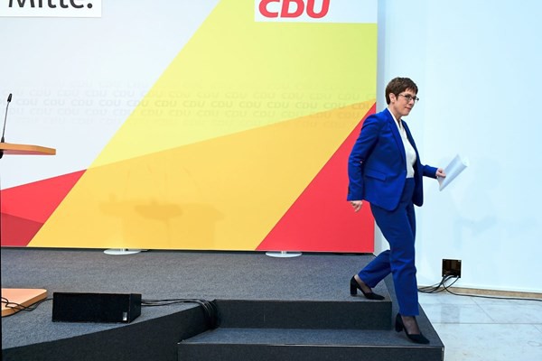 Germania: Candidaţi potenţiali la conducerea CDU şi la funcţia de cancelar, după ce Annegret Kramp-Karrenbauer şi-a anunţat retragerea
