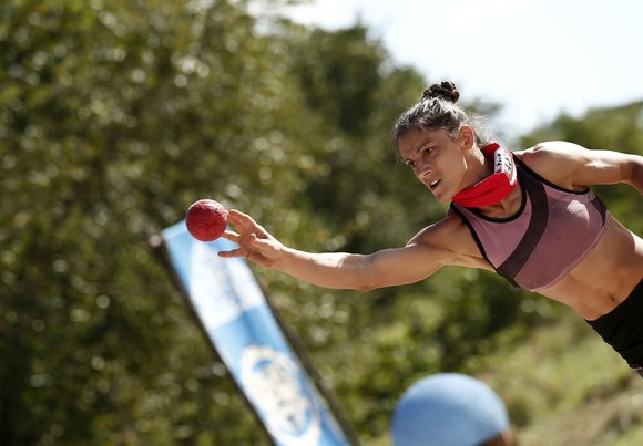 Ana Pal de la Faimoși, eliminată din „Survivor România“, după ce l-a lovit pe războinicul Andrei Ciobanu