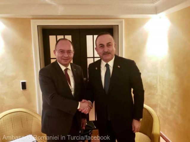 MAE: Aurescu a subliniat, într-o întrevedere cu Mevlut Cavuşoglu, că Turcia este un partener important al României în regiune