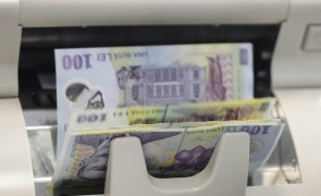 A FURAT peste 700 de lei dintr-un magazin!