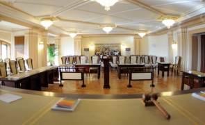 USR și Forța Dreptei au atacat la CCR creșterea salariilor primarilor