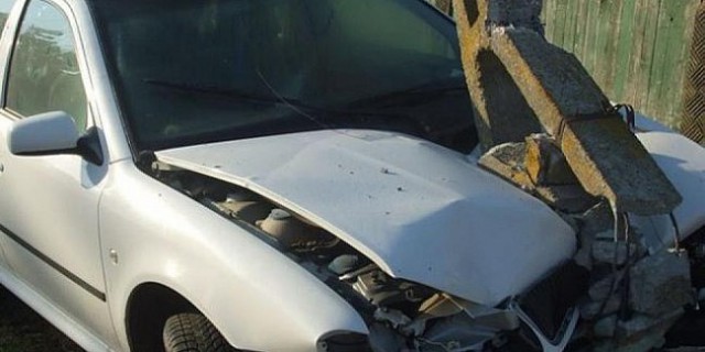 Năvodari. A făcut accident cu maşina, apoi a spus că i-a fost furată!?