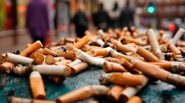 Cercetători: „Un chiştoc stins elimină timp de mai multe zile substanţe nocive și este la fel de nociv ca o țigară aprinsă“