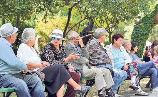 CNPP: Peste 952.000 de pensionari au primit indemnizaţie socială în luna iulie