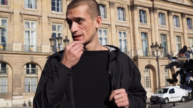 Cazul Griveaux în Franţa: Piotr Pavlenski şi prietena sa, în arest preventiv
