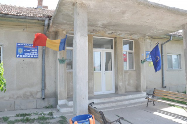 Val de nereguli descoperite de Curtea de Conturi la Primăria Cogealac