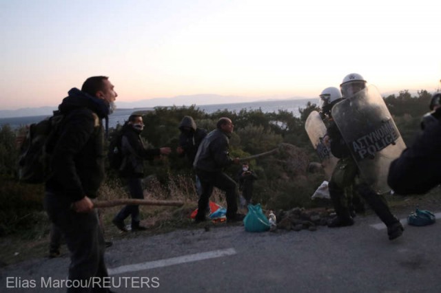 Confruntări în insulele greceşti Lesbos şi Chios pe fondul controversei asupra noilor tabere pentru migranţi