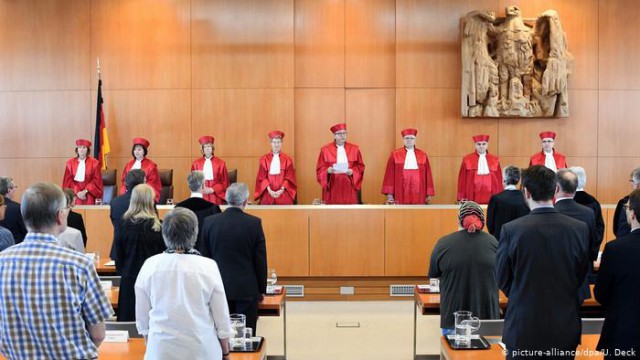 Germania: Interzicerea serviciilor comerciale de asistenţă la sinucidere este neconstituţională