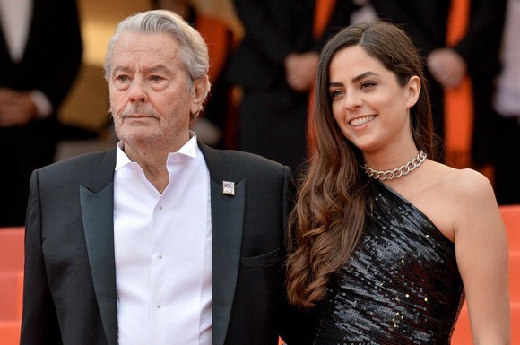 Alain Delon, bunic la 84 de ani. Fiica actorului a născut un băiețel, după o primă sarcină pierdută