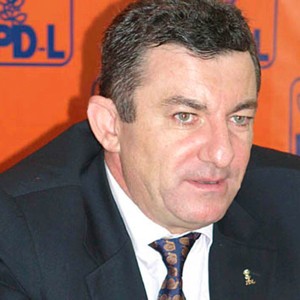 Cum umple de bani Primăria Constanța un fost senator PDL Cum umple de bani Primăria Constanța un fost senator PDL