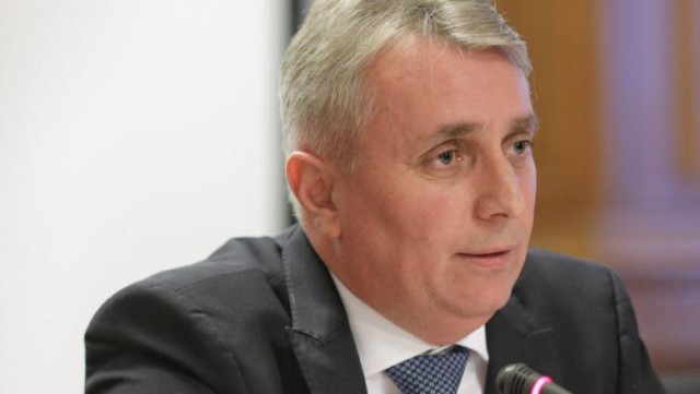 Ministrul Transporturilor: Trebuie să luăm urgent măsuri pentru îmbunătăţirea condiţiilor de muncă pentru salariaţii Poştei