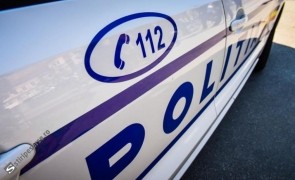 Un MINOR s-a urcat la volan şi a BUBUIT o maşină
