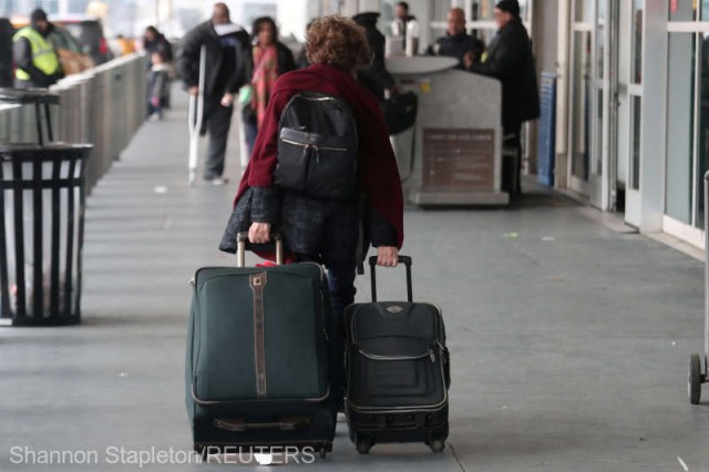 Rezervările noi pe destinaţii externe înregistrează o scădere din cauza coronavirusului; turismul intern nu este afectat