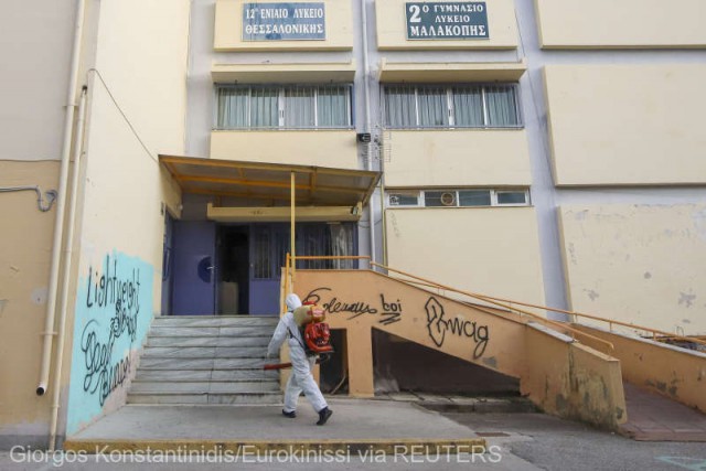 Coronavirus - 30 de şcoli din Atena au fost închise timp de 15 zile