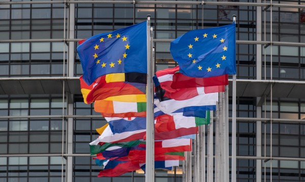 Coronavirusul deschide o nouă breşă în unitatea Uniunii Europene