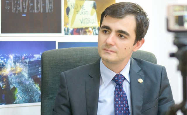 USR, despre depunerea mandatului lui Cîţu: Tot ce a fost în ultimele două săptămâni, o şaradă