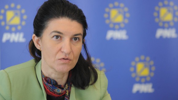 Violeta Alexandru a EXPLODAT și taie în carne vie: solicită DEMITEREA șefilor de la Casele de Pensii din Capitală