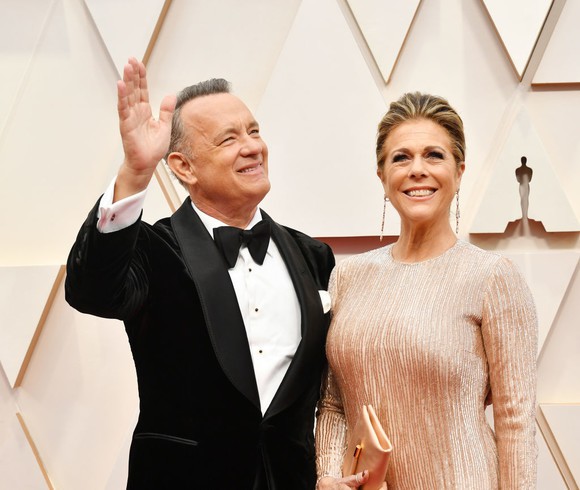 Cum arată Tom Hanks și soția lui la o zi după ce au anunțat că au coronavirus