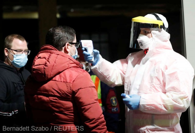 Coronavirus: Masca va deveni obligatorie şi în restaurante şi spaţiile de petrecere a timpului liber în Ungaria