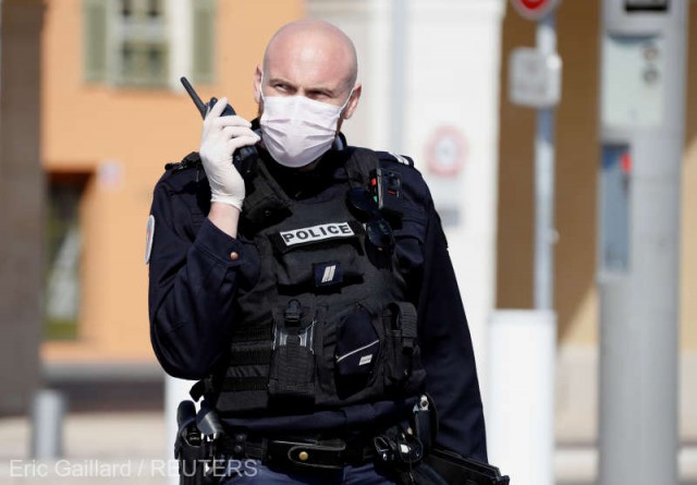 Coronavirus: Poliţiştii francezi ameninţă să-şi suspende controalele din lipsă de măşti