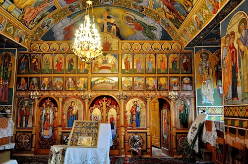 Grecia: Sfântul Sinod anunţă că bisericile vor râmâne închise de Paşte