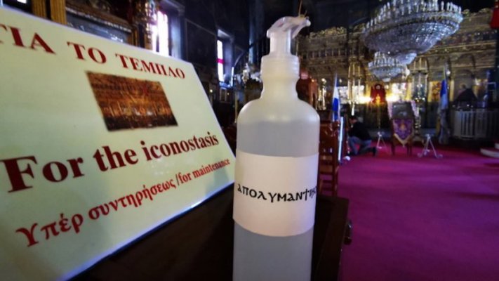 Coronavirus - Grecia anulează toate evenimentele religioase în pofida reticenţei Bisericii Ortodoxe