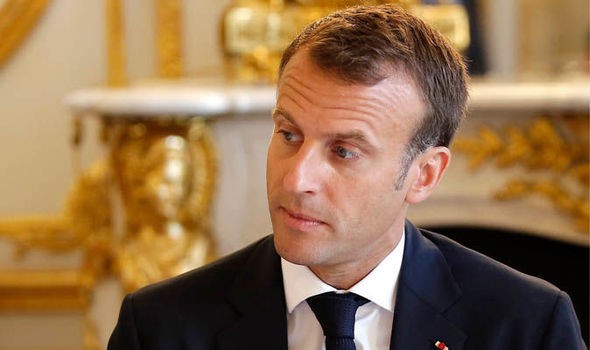 Coronavirus: Macron cere purtarea obligatorie a măştii în spaţiile închise şi avertizează că epidemia ar putea reveni în Franţa