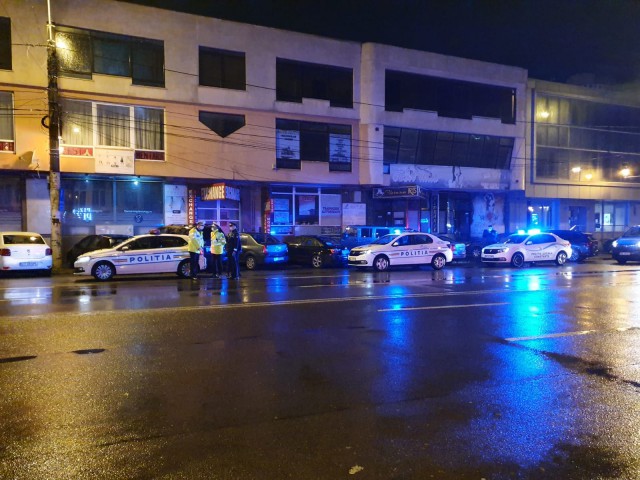 Constănţenii SFIDEAZĂ măsurile impuse de autorităţi: val de AMENZI date de poliţişti