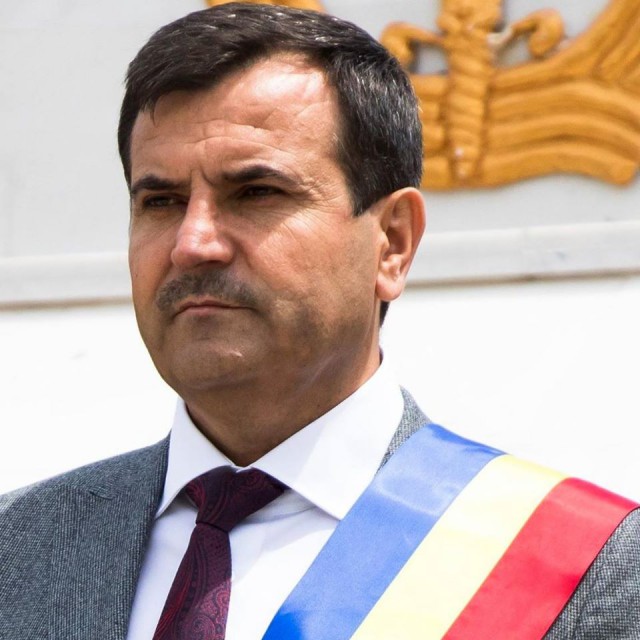 Primăria Medgidia oferă premii tinerilor proaspăt căsătoriți
