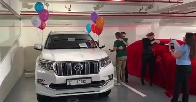 Anamaria Prodan i-a dăruit lui Reghe jr o mașină de 50.000 de euro