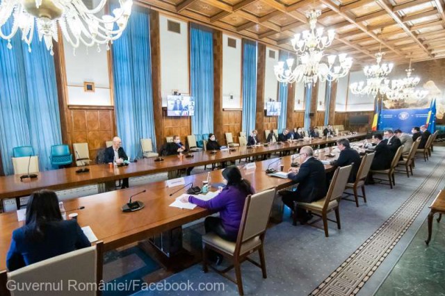 Premierul Orban, discuţii cu reprezentanţii industriei agroalimentare despre asigurarea continuităţii aprovizionării