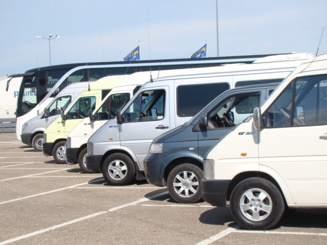 UNTRR cere Guvernului să permită transporturi rutiere de persoane pentru lucrători sezonieri şi pentru şoferi
