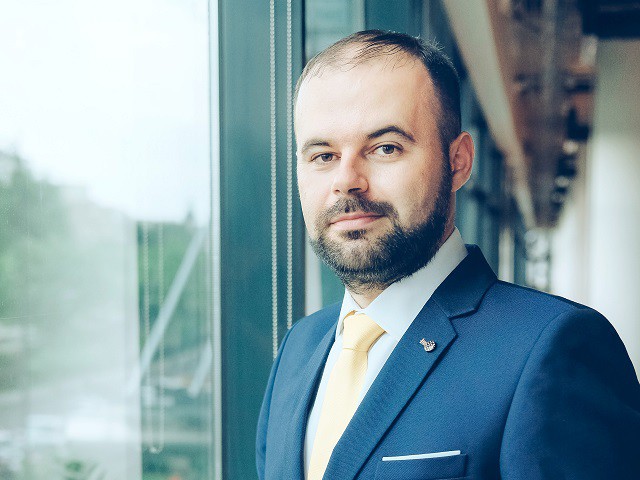 Popa (BNR): Sectorul bancar este mult mai bine pregătit pentru a face faţă situaţiei actuale