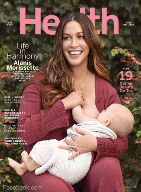 Alanis Morissette a pozat pentru coperta unei reviste în timp ce îşi alăpta bebeluşul