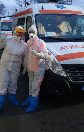 Bolnavii care sună la 112 continuă să ascundă faptul că au intrat în contact cu persoane cu COVID 19. Apelul unui medic constănţean!