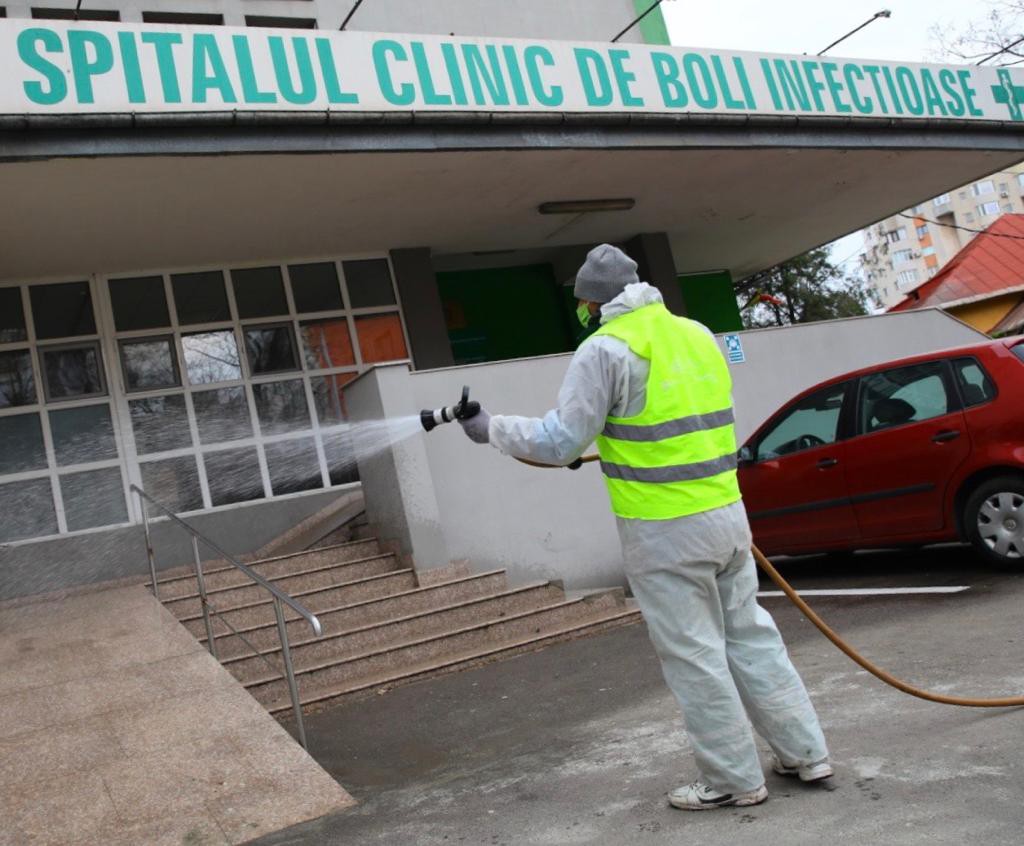Primăria Constanța continuă acțiunile de dezinfecție la unitățile spitalicești Primăria Constanța continuă acțiunile de dezinfecție la unitățile spitalicești